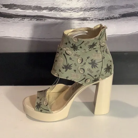 DOGO Shoes Vegan Leather Ivory Platform Coconut Palm Tree Sandal Shoe Sz 37 US 7