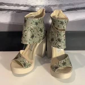 DOGO Shoes Vegan Leather Ivory Platform Coconut Palm Tree Sandal Shoe Sz 37 US 7