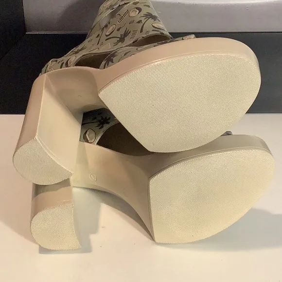 DOGO Shoes Vegan Leather Ivory Platform Coconut Palm Tree Sandal Shoe Sz 37 US 7