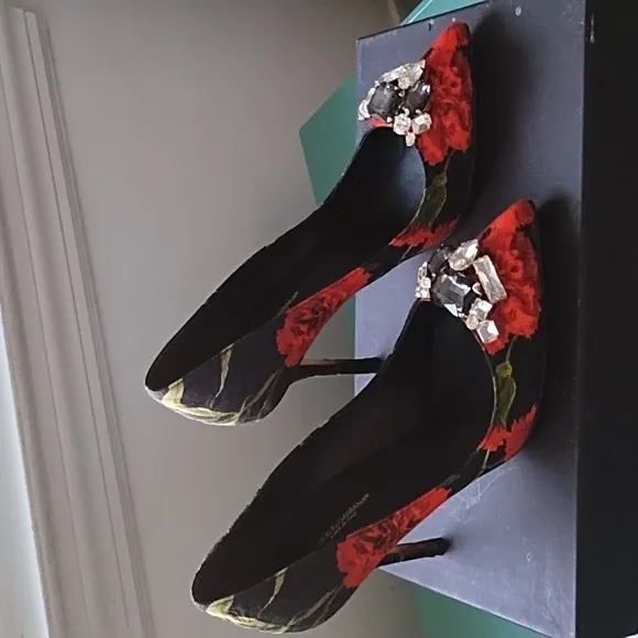 Dolce &amp; Gabbana Floral Printed shoes