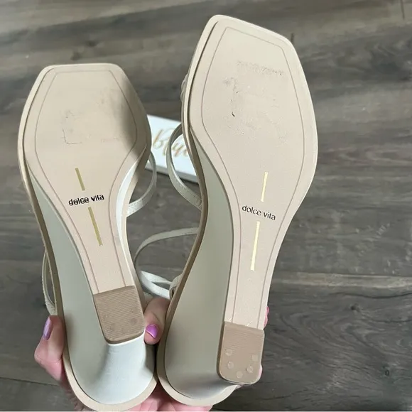 Dolce Vita Gemini Wedge Sandals NWOT