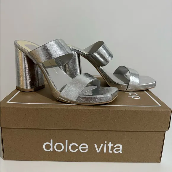 Dolce Vita NIB Silver Metallic Cataya Block Heel Sandals