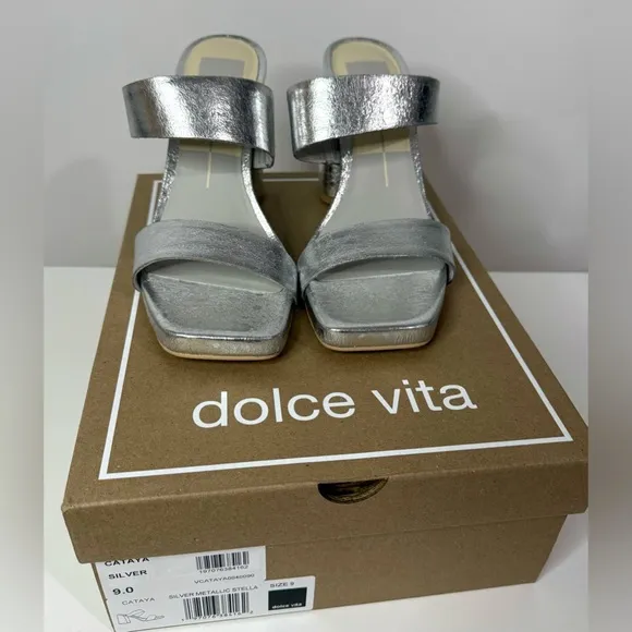 Dolce Vita NIB Silver Metallic Cataya Block Heel Sandals