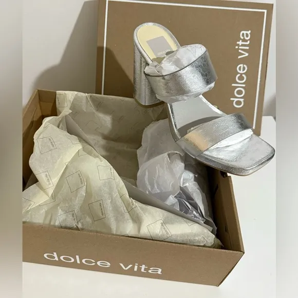 Dolce Vita NIB Silver Metallic Cataya Block Heel Sandals