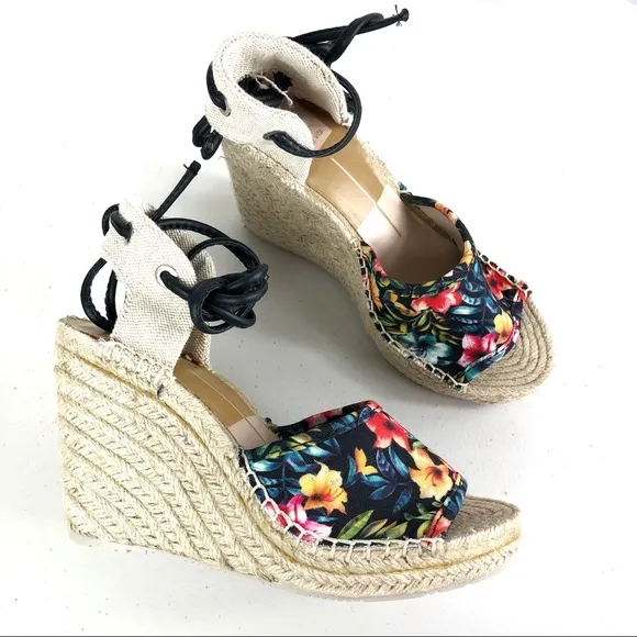 Dolce Vita Wedge Sandals Size 9M