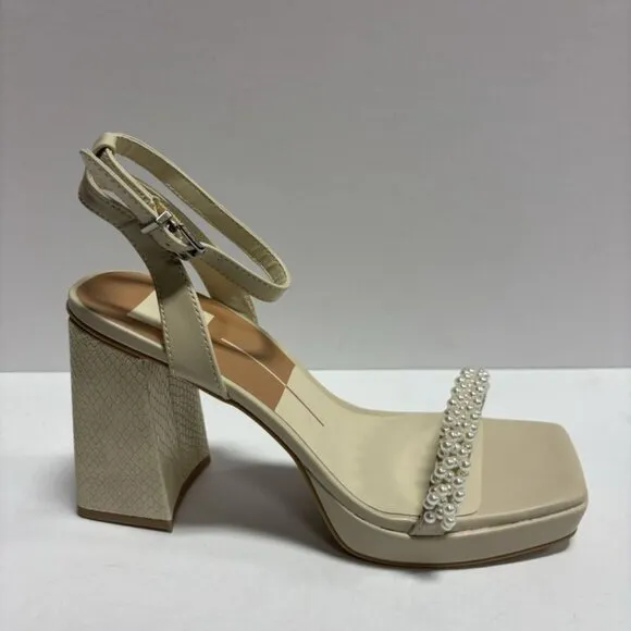 Dolce Vita Women’s Alesia, Vanilla Block Heel Sandals, Size 8.5 M