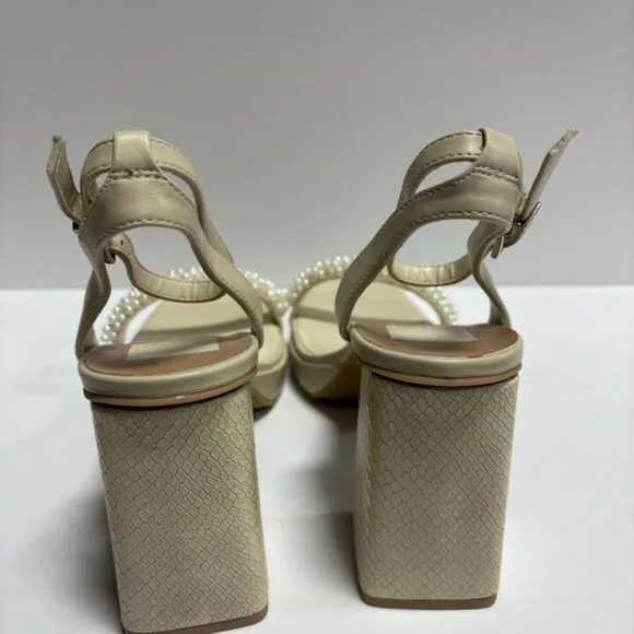 Dolce Vita Women’s Alesia, Vanilla Block Heel Sandals, Size 8.5 M