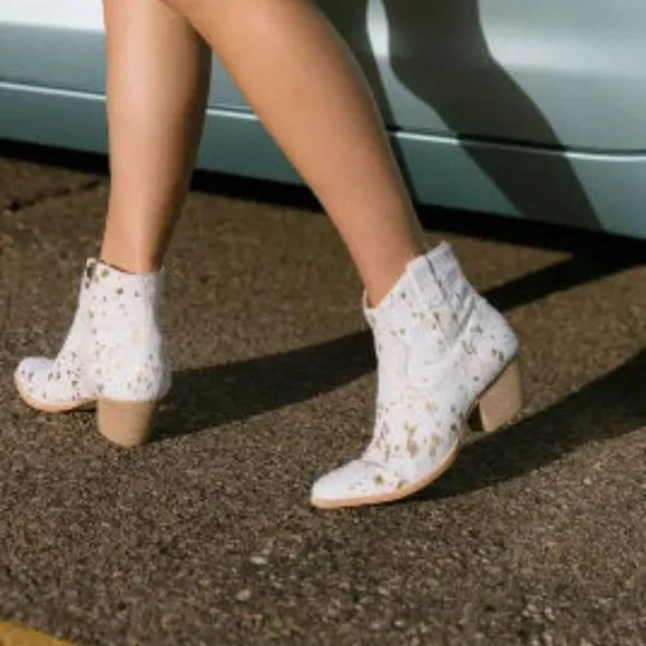 Dolce Vita Womens Silma Gold Multi Bootie Boots Size: 9 NIB
