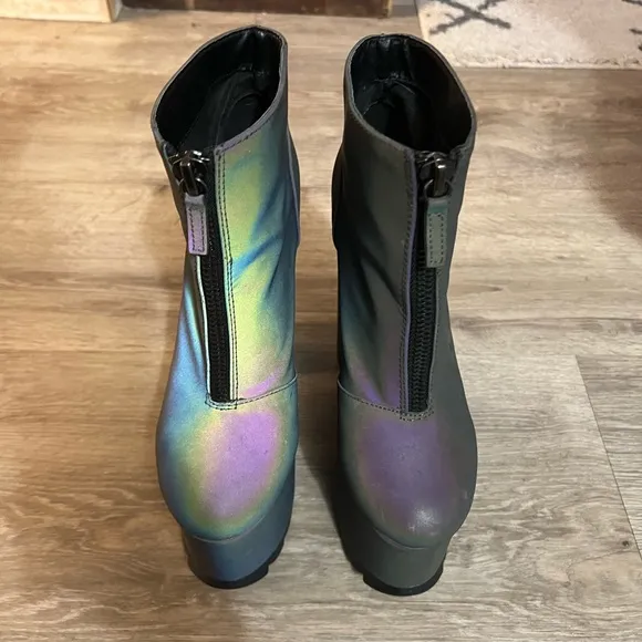Dolls Kill Y.R.U. Nightmare Reflective Platform Heeled Boots Shoes Size US 8