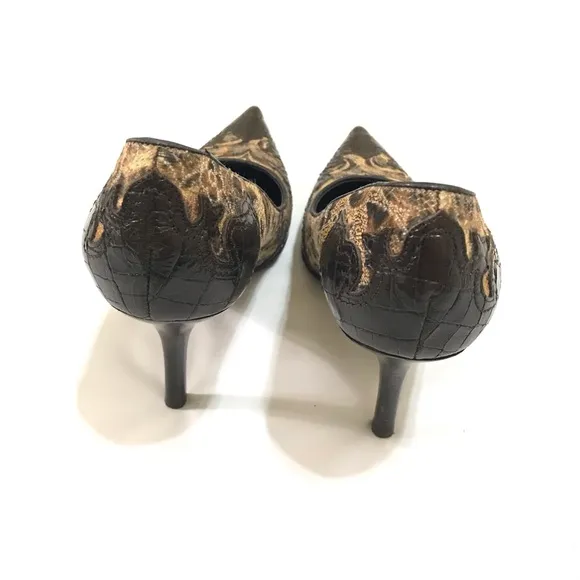 Donald J Pliner Brown Textured Leather Shoes Pumps