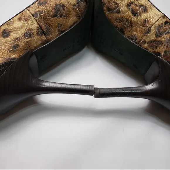 Donald J Pliner Brown Textured Leather Shoes Pumps