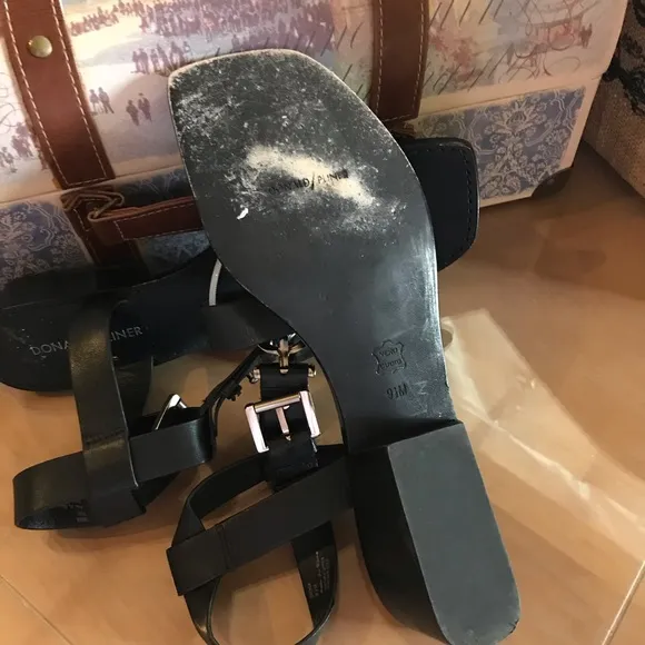 Donald J. Pliner Dena Block Heel Sandals 9.5 M