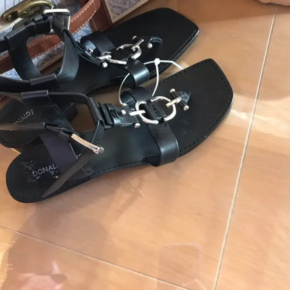 Donald J. Pliner Dena Block Heel Sandals 9.5 M