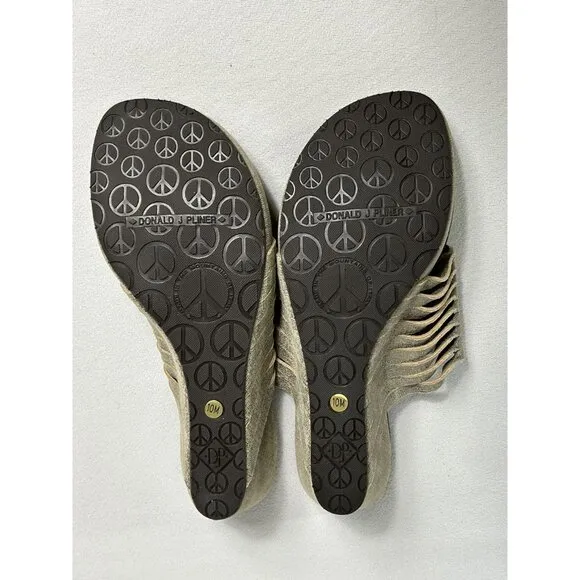 Donald J Pliner Glorie Wedge Sandals in Pewter - Sz 10