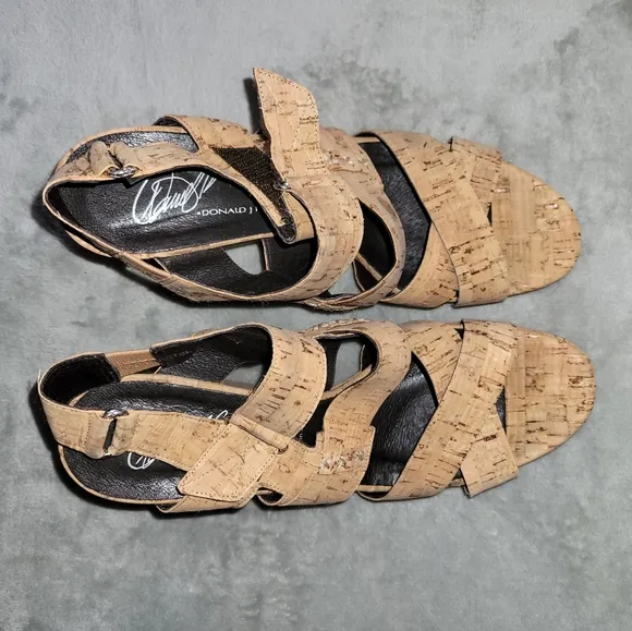 Donald J. Pliner Gretel Natural Cork Wedge Sandals Size 8.5 NWT