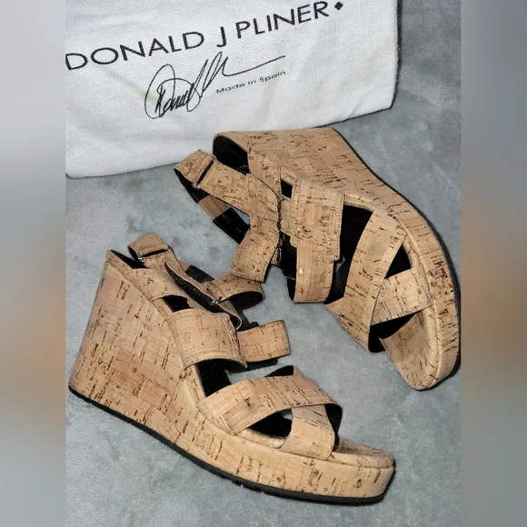 Donald J. Pliner Gretel Natural Cork Wedge Sandals Size 8.5 NWT