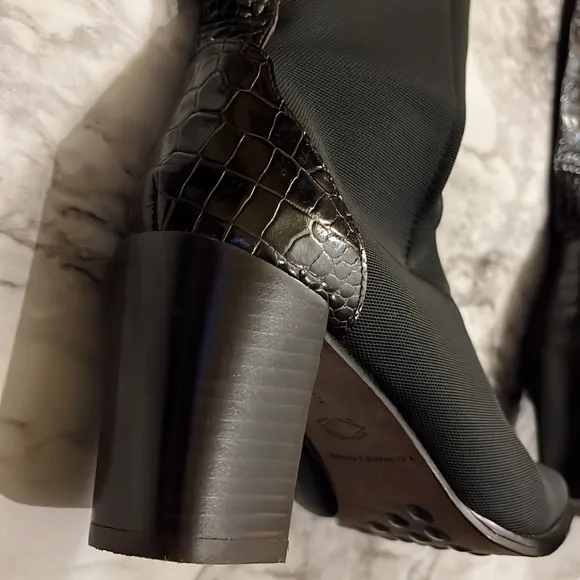 Donald Pliner dark brown tall boots