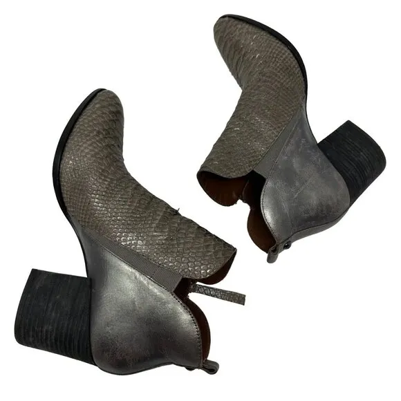 Donald Pliner Edyn Cut Snake Metallic Distressed Leather Ankle Boots Size 10