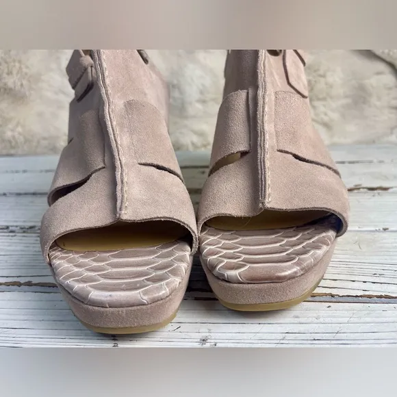 Donald Pliner Geneva Mauve Suede Snakeskin Embossed Leather Block Heel Sandals