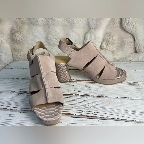 Donald Pliner Geneva Mauve Suede Snakeskin Embossed Leather Block Heel Sandals