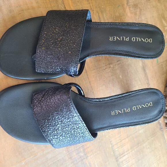 Donald Pliner NEW Vimm Pebbled Black Leather Slide Sandals Sz 7 M Short Heel NEW