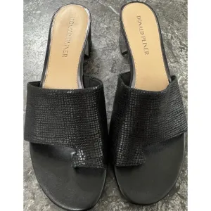 Donald Pliner Womens Melros Block Heel Sandals Pebbled Metallic Black Leather 11
