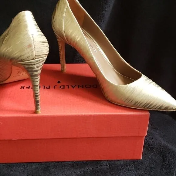 DONALD J. PLINER PRESLI-R7 PLATINO METALLIC SHOES