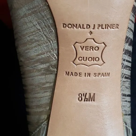 DONALD J. PLINER PRESLI-R7 PLATINO METALLIC SHOES