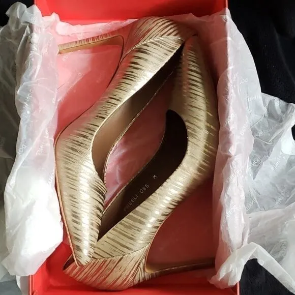 DONALD J. PLINER PRESLI-R7 PLATINO METALLIC SHOES