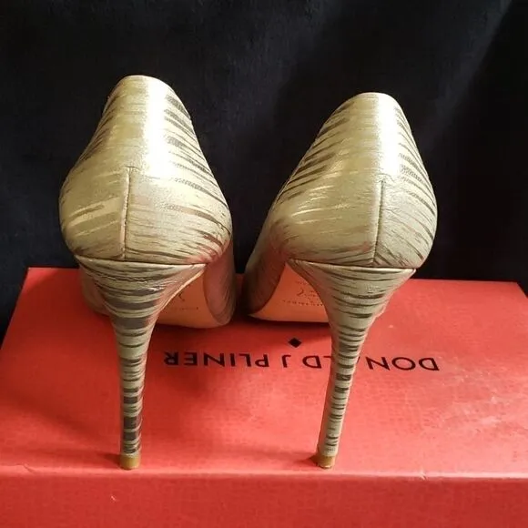 DONALD J. PLINER PRESLI-R7 PLATINO METALLIC SHOES