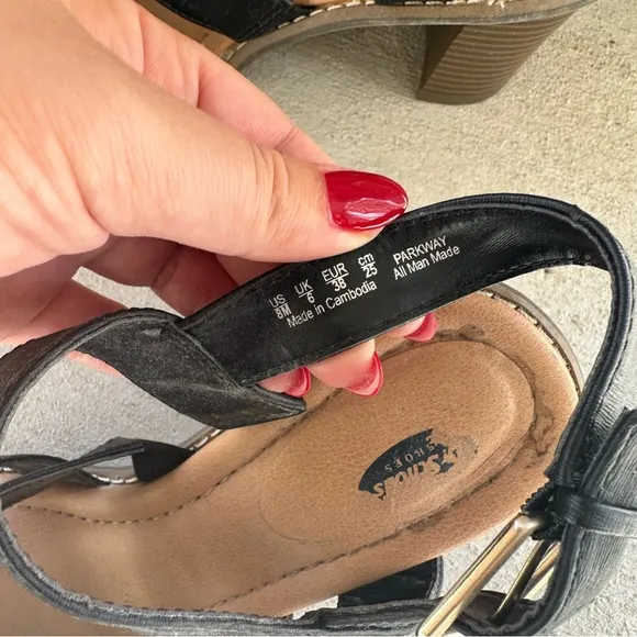 Dr. Scholl’s || Parkway black block heeled sandals
