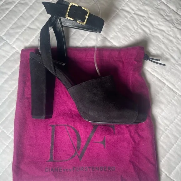 DVF Rebel Suede Platform Block Heel Sandals Diane Von Furstenberg black Sz 6.5