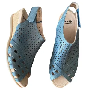 Earth Pisa Galli Dusty Lake Blue Leather Wedge Sandals - Size 7.5