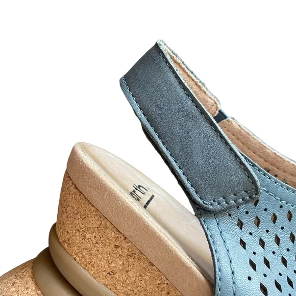 Earth Pisa Galli Dusty Lake Blue Leather Wedge Sandals - Size 7.5
