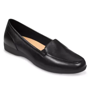Easy Spirit Devitt Loafer in Black New in Box Size 8