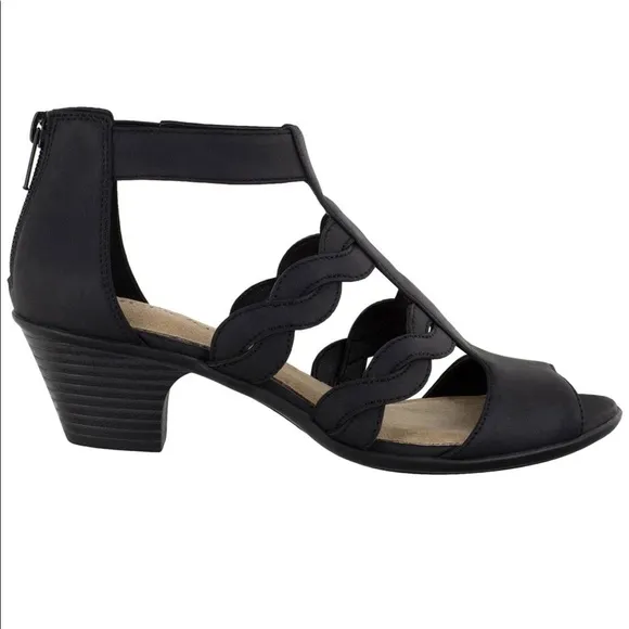 Easy Street Daughtry Women’s sandals