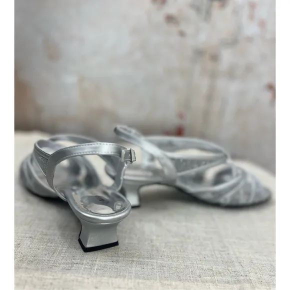 Easy‎ Street Sz 7.5 M Silver Mesh Dress Sling Back Sandals 1.5&quot; Heel NEW!!!