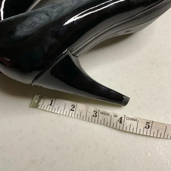 Ecco Elegant Black Women's Pumps size 40 (9) 4 inch heel