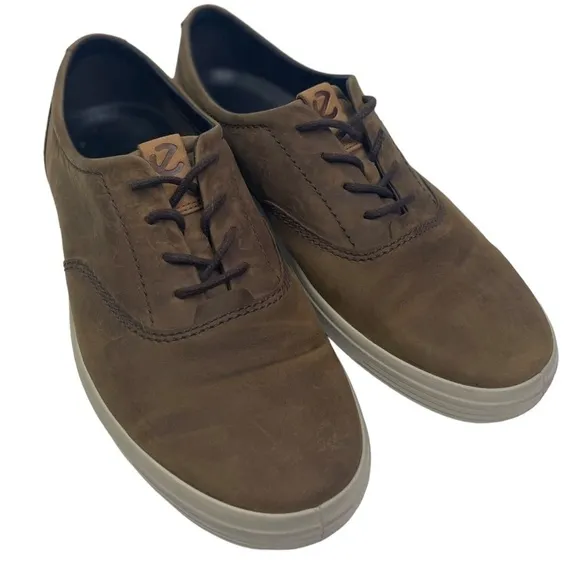Ecco Men’s Soft Leather Casual Lace Shoes