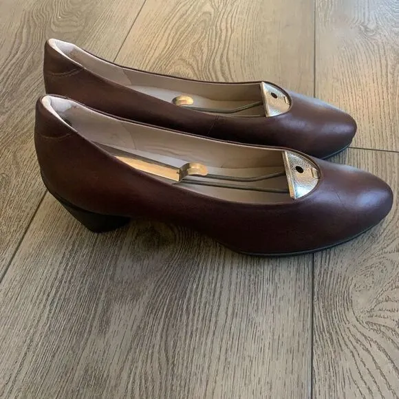 Ecco woman’s heel shoes very beautiful color