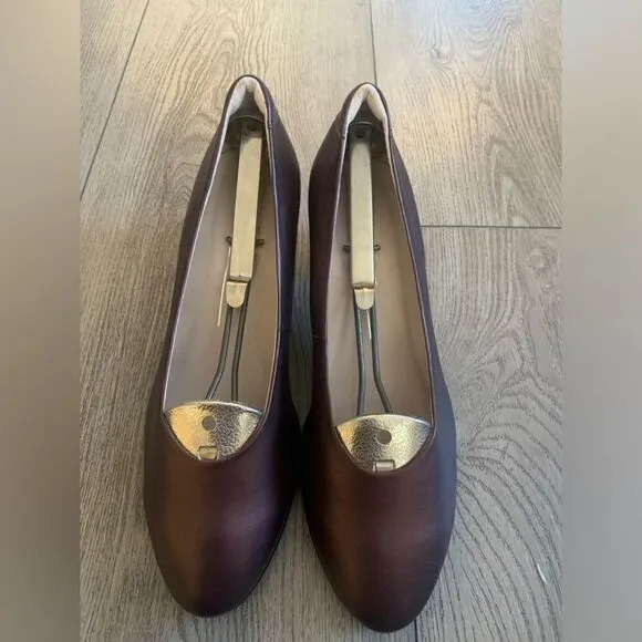 Ecco woman’s heel shoes very beautiful color