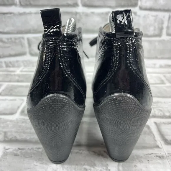 Ecco Womens Patent Leather Sculptured65 Block Heel Ankle Boots Size 41 - 10/10.5