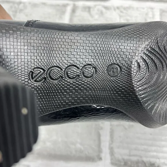 Ecco Womens Patent Leather Sculptured65 Block Heel Ankle Boots Size 41 - 10/10.5