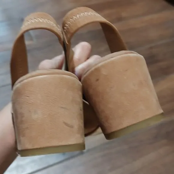 Eileen Fisher 7.5 vero cuoio brown block heel sandals