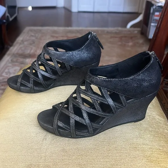 Eileen Fisher Black Metallic Leather Cage Lattice Strappy Wedge Sandals Size 7