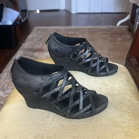 Eileen Fisher Black Metallic Leather Cage Lattice Strappy Wedge Sandals Size 7