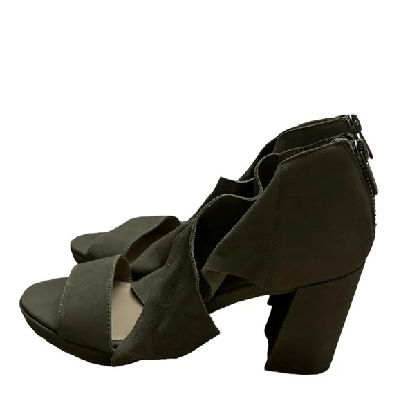 Eileen Fisher Marla Block Heel Crisscross Strappy  Sandals