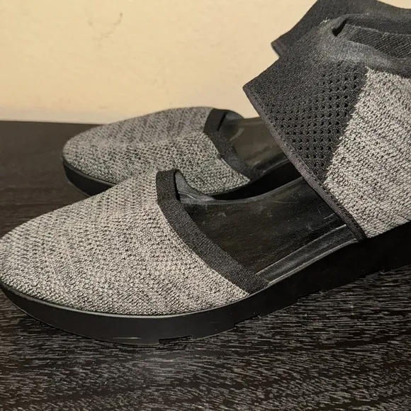 Eileen Fisher Ogden Stretch Knit Lugged Sole Wedge Sandals Size 11