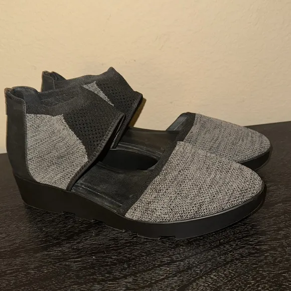 Eileen Fisher Ogden Stretch Knit Lugged Sole Wedge Sandals Size 11