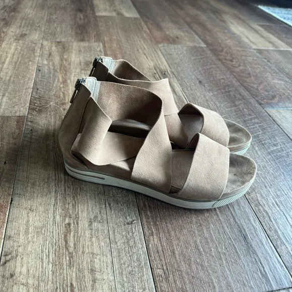 Eileen Fisher sport wedge platform suede sandals size 9.5